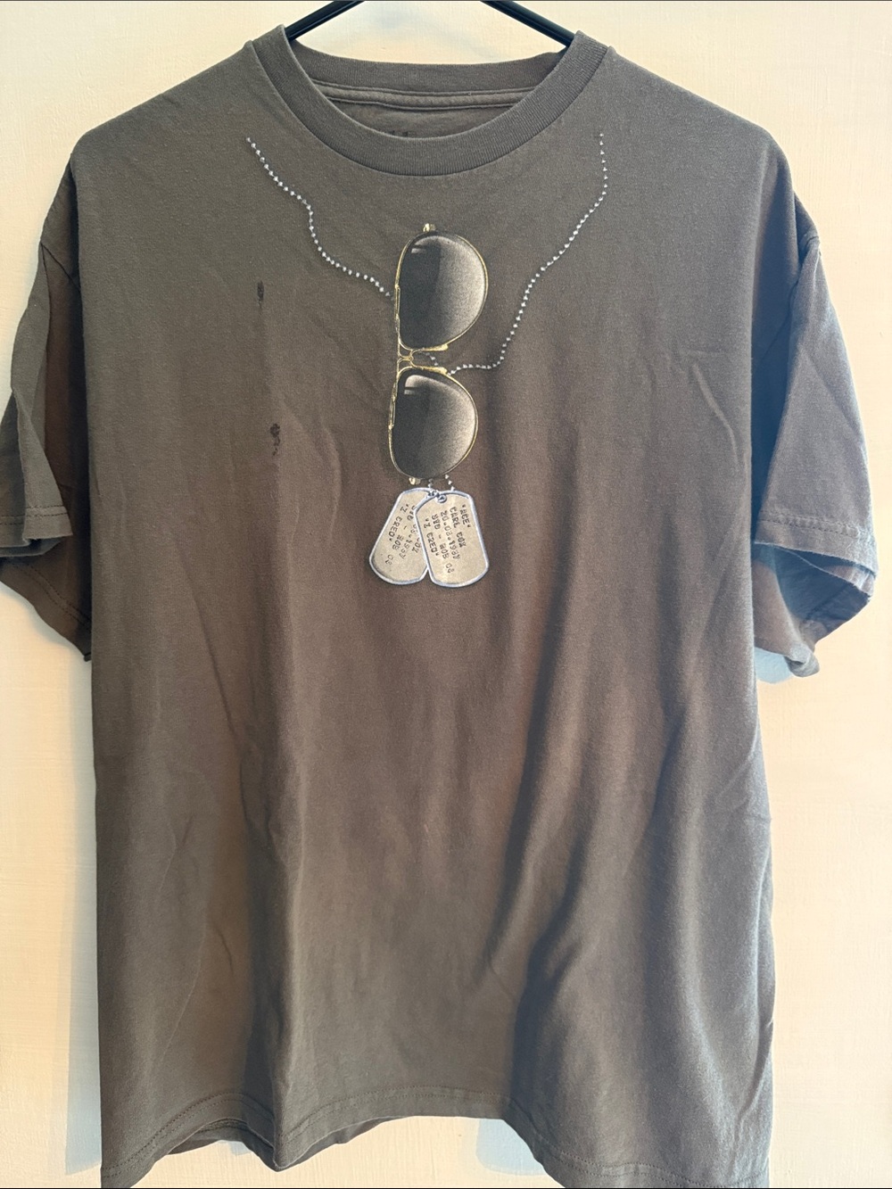 Graphic Dog Tag & Sunglasses T-Shirt in Olive